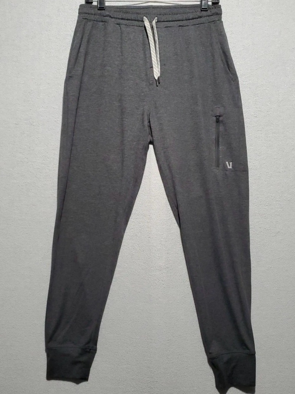 Vuori Sunday Performance Joggers Mens size XL Gray Tapered Sweatpants